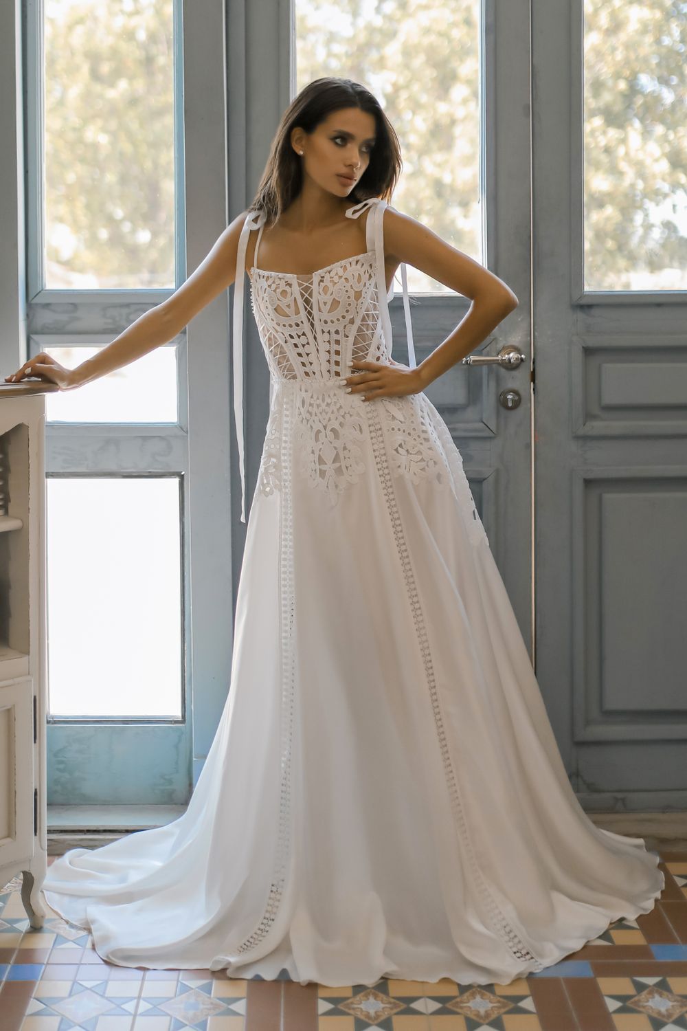 Свадебное платье Анналейса