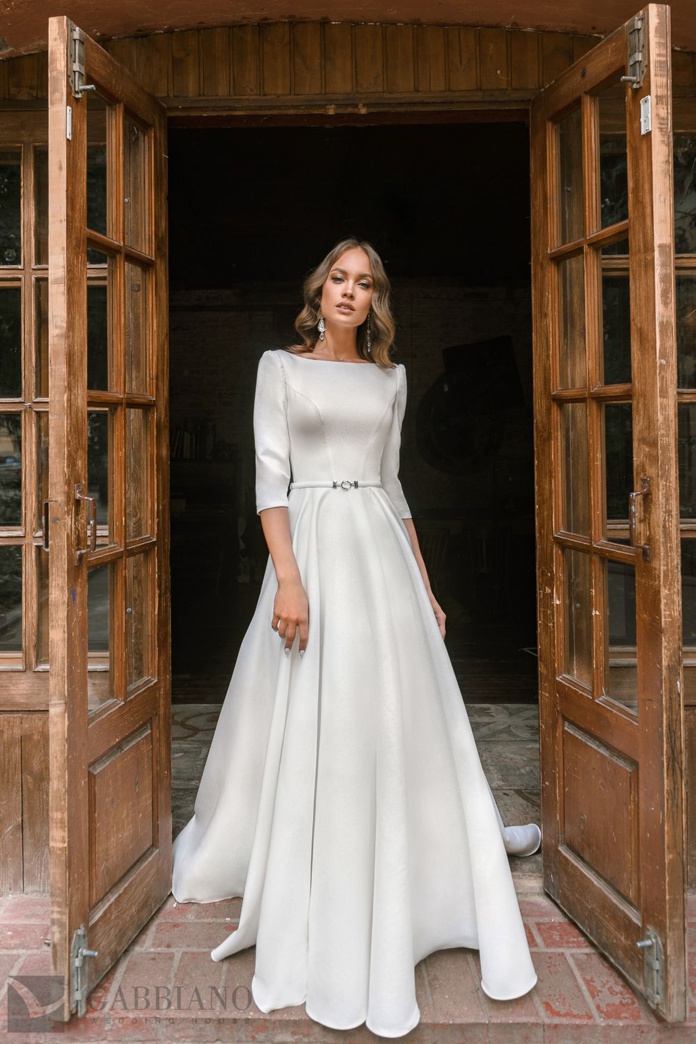 Свадебное платье от бренда Gabbiano 'Вита' атласное