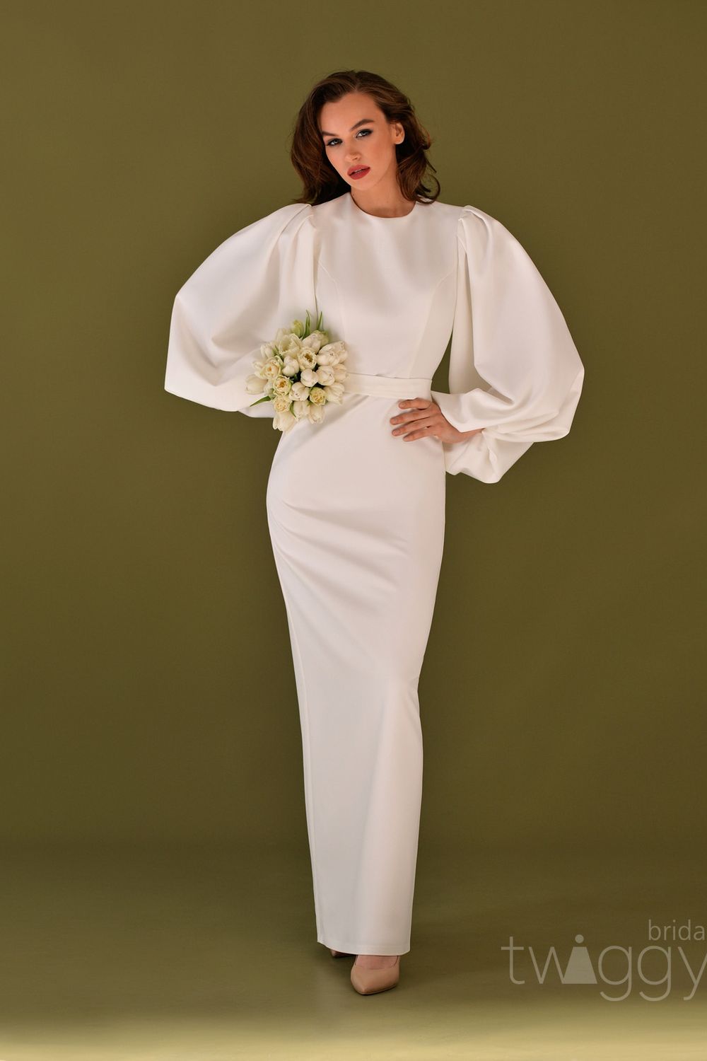 Свадебное платье от бренда Twiggy Bridal 'Марлен' прямое