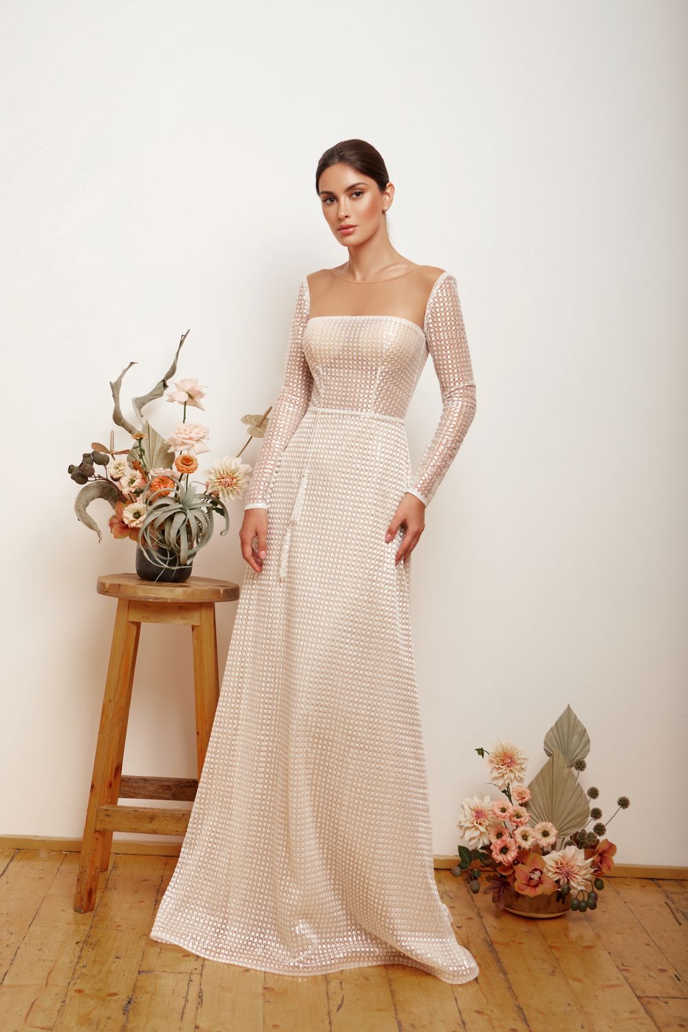 Свадебное платье от бренда MARRY MARK Сантана' блестящее