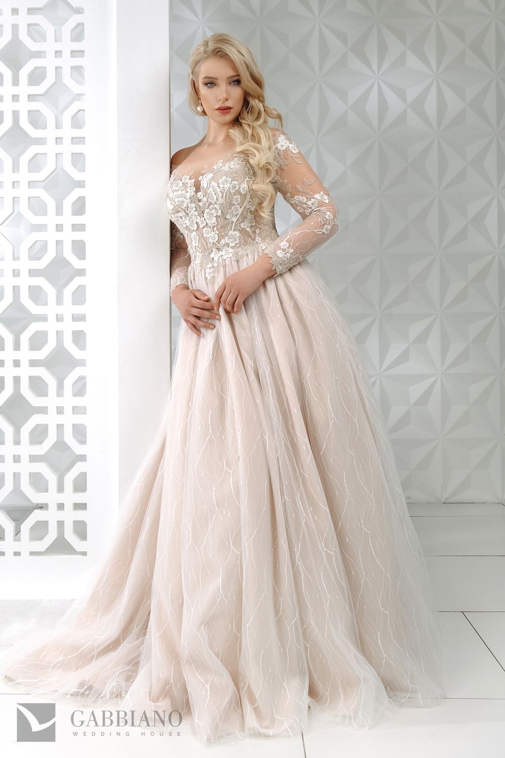 Свадебное платье от бренда Gabbiano
'Зуар'